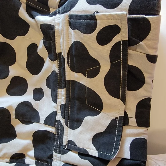 Tula Black and White Cow Print Carrier With Hood And Infant Insert - Picture 3 of 6